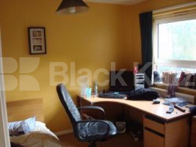 			4 Bedroom, 1 bath, 1 reception Terraced House			 Tansley Close, HOLLOWAY N7